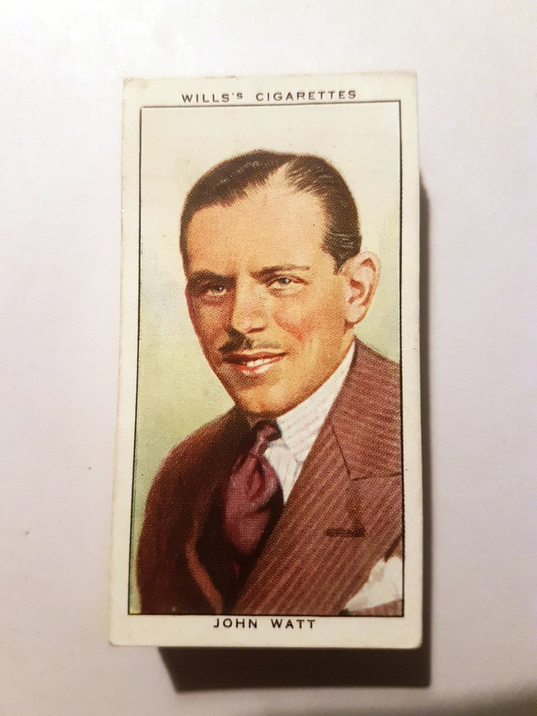 Photo of the front of these Radio Celebrities (2nd) cigarette cards