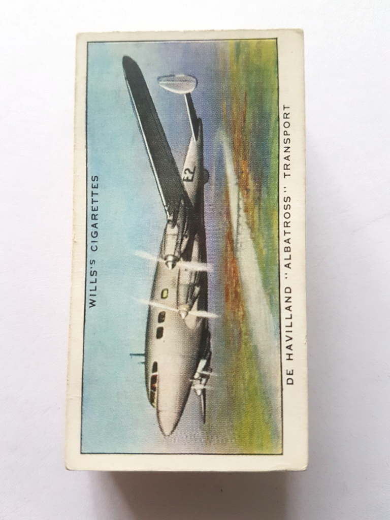 Photo of the front of these Speed (1938) cigarette cards