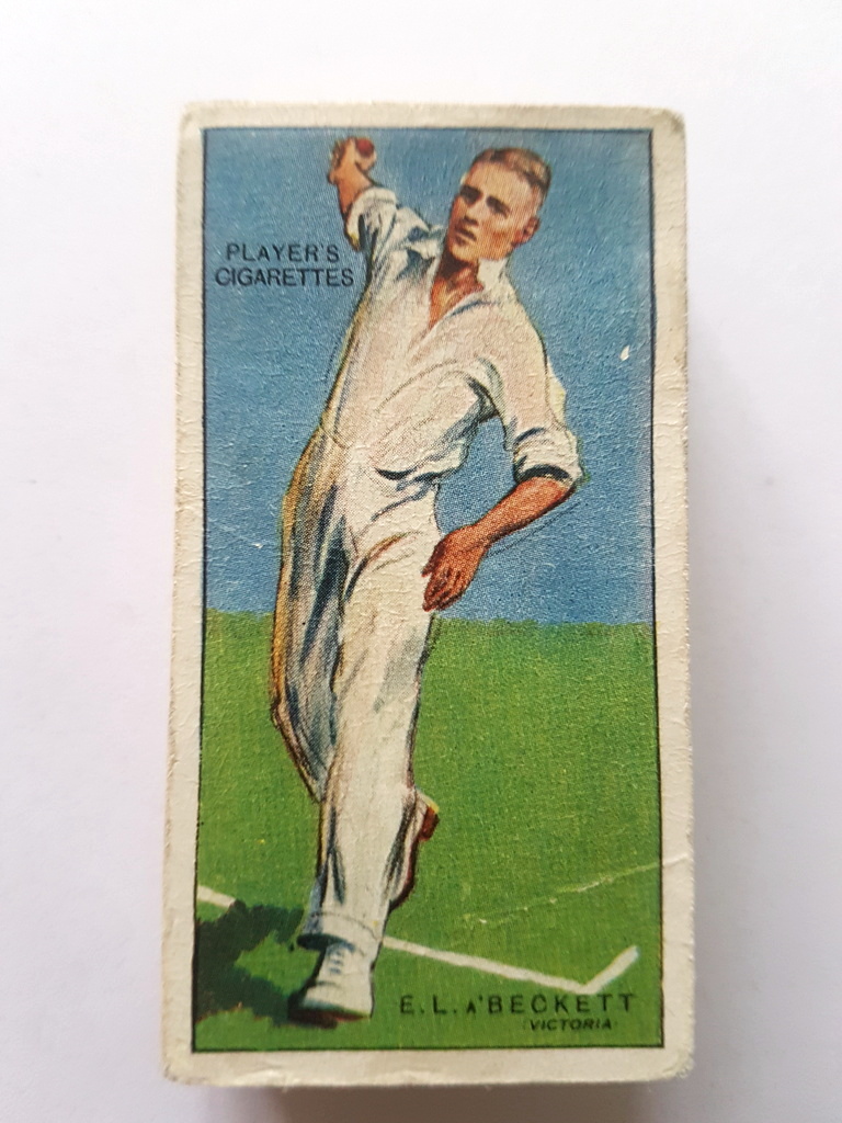 Photo of the front of these Cricketers, 1930 cigarette cards