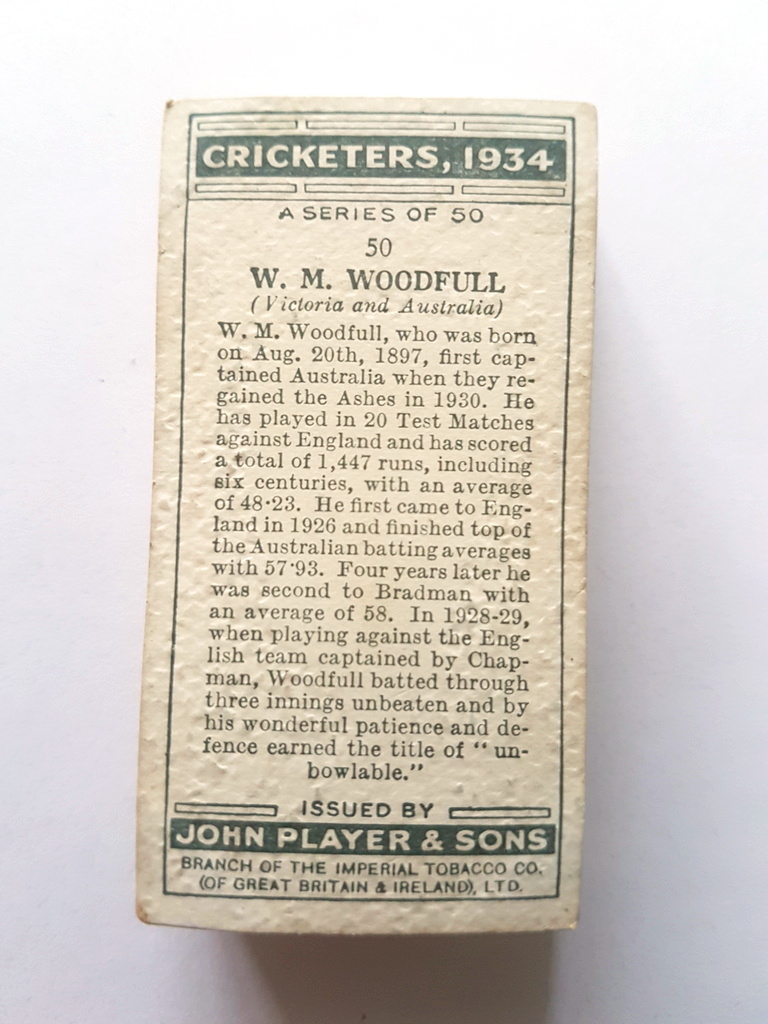 Photo of the back of these Cricketers, 1934 cigarette cards