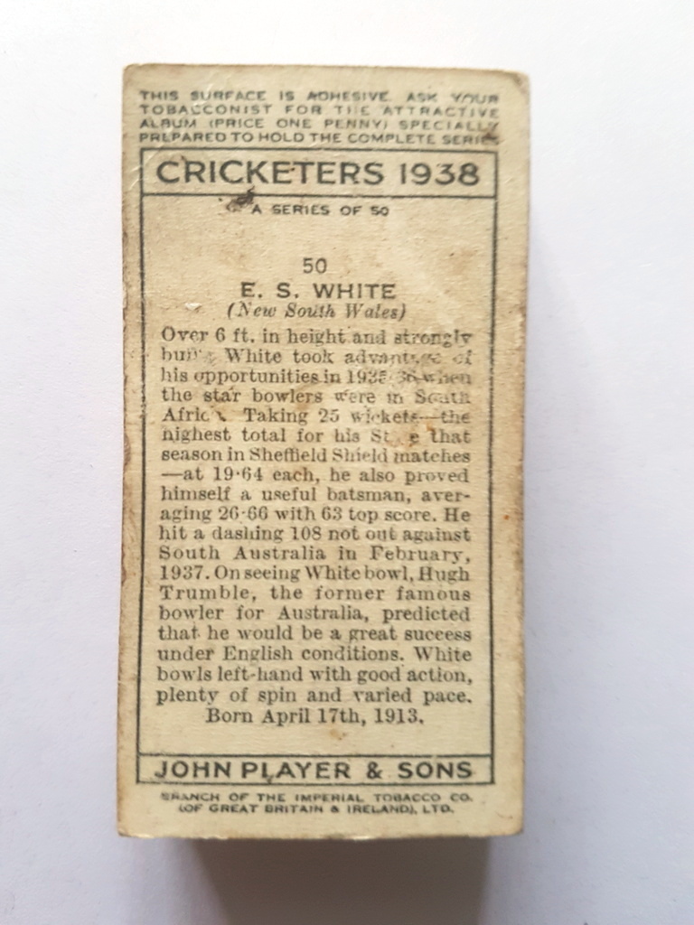 Photo of the back of these Cricketers, 1938 cigarette cards