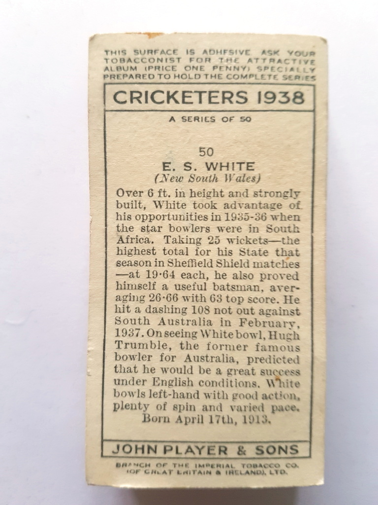 Photo of the back of these Cricketers, 1938 cigarette cards