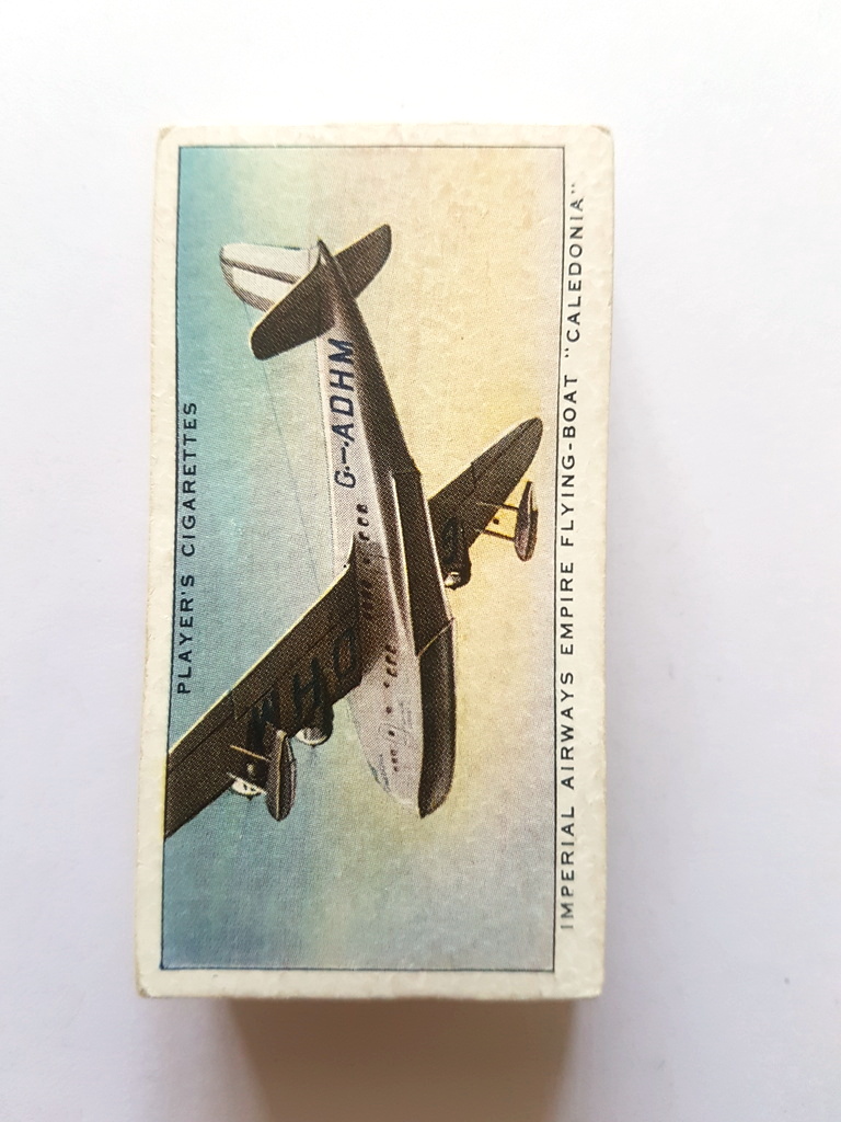 Photo of the front of these International Air Liners cigarette cards