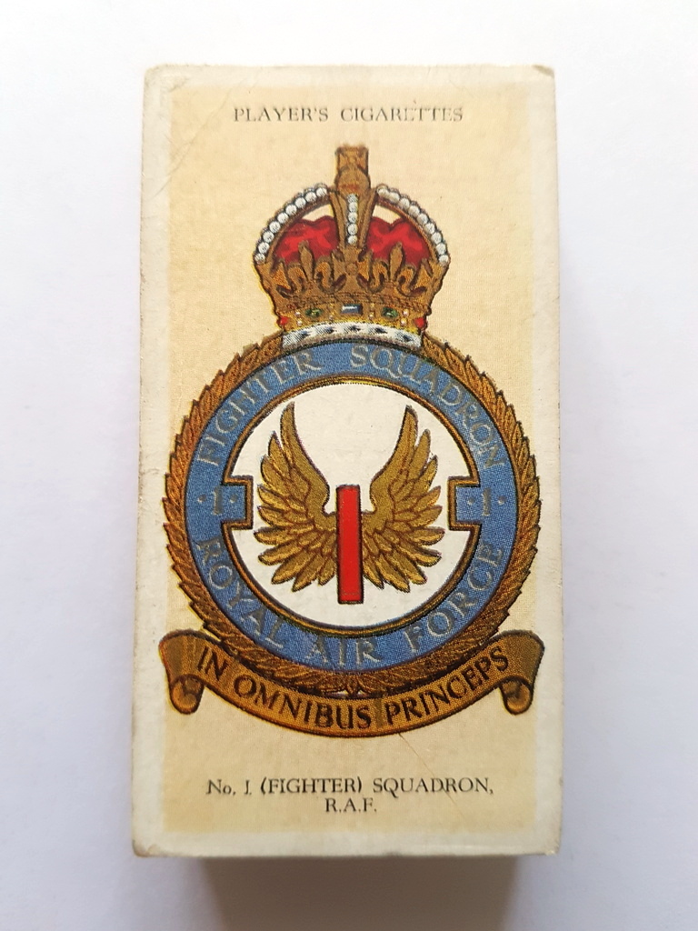 Photo of the front of these RAF Badges (with motto) cigarette cards