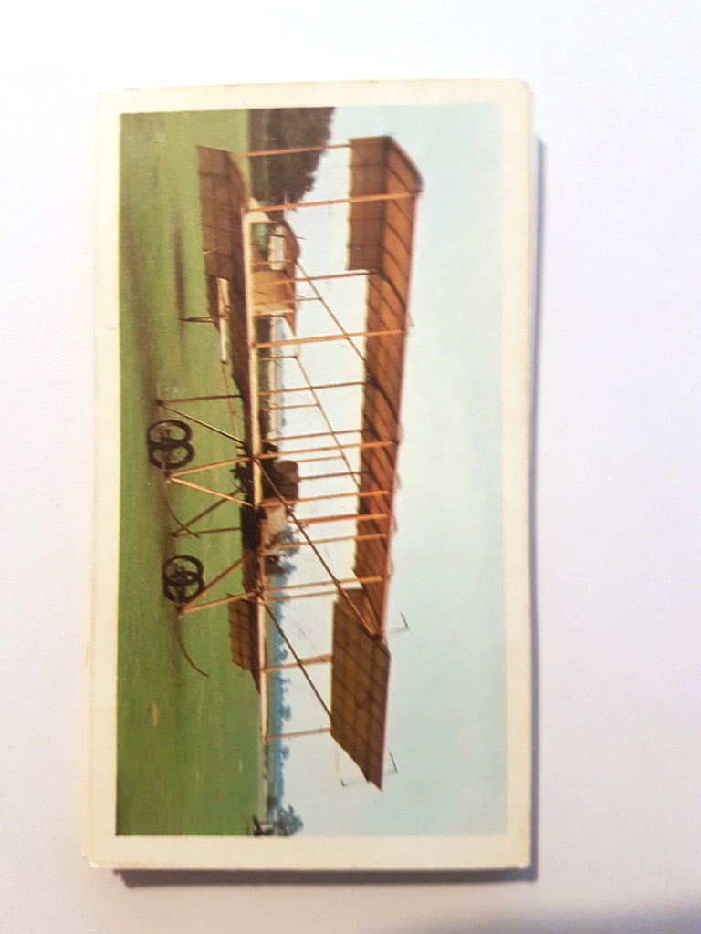 Photo of the front of these The Golden Age of Flying cigarette cards