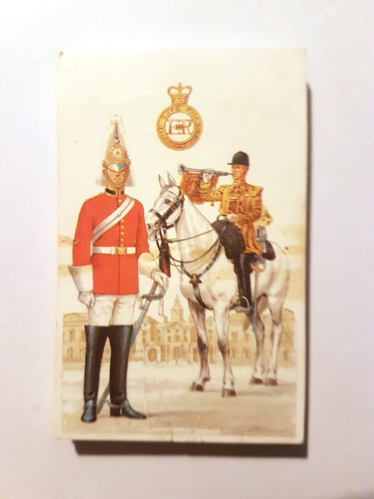 Photo of the front of these British Regiments (1st, without text) trade cards