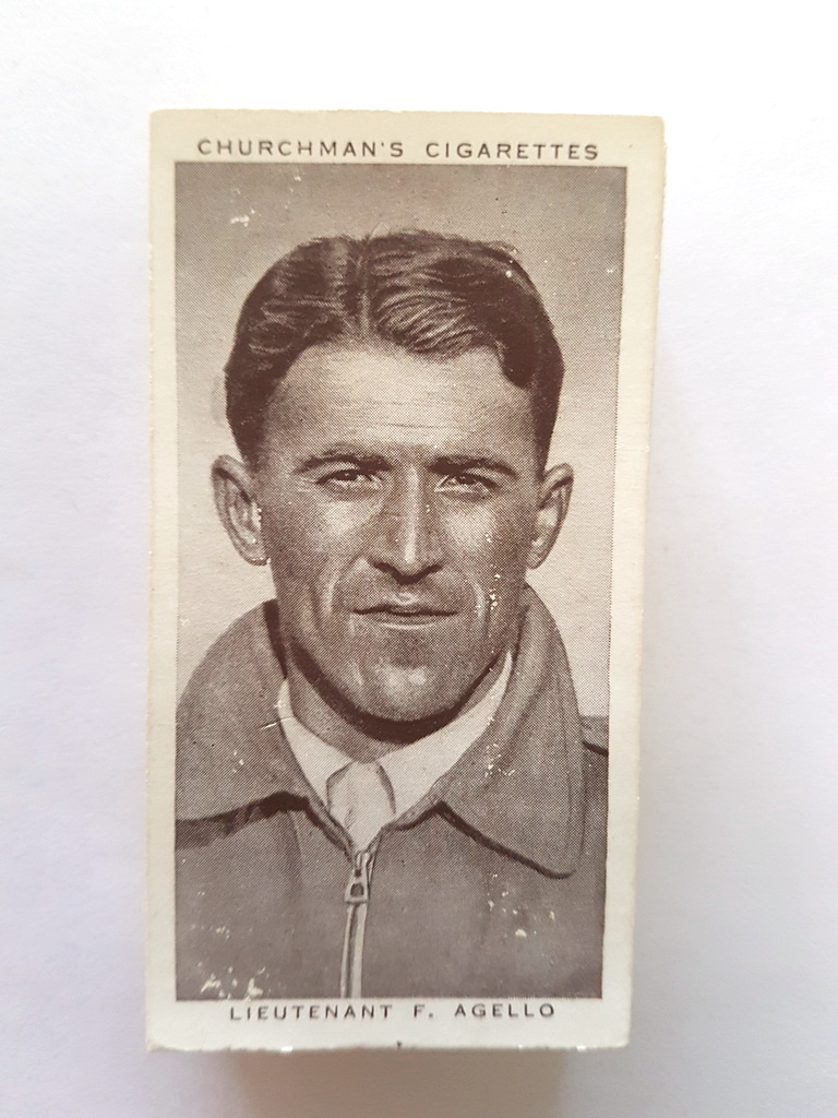 Photo of the front of these Kings of Speed cigarette cards