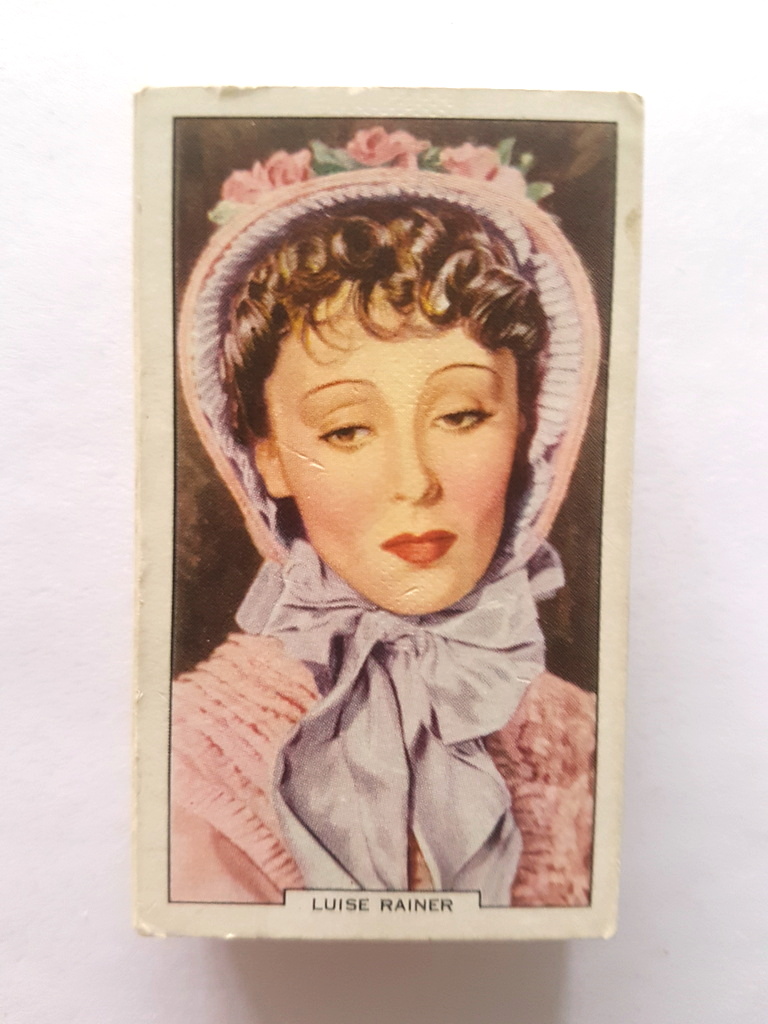 Photo of the front of these My Favourite Part cigarette cards