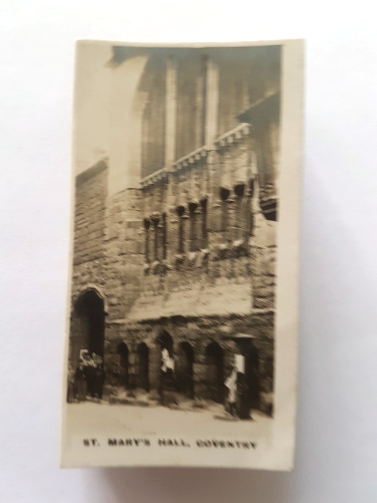 Photo of the front of these British Royal and Ancient Buildings (2nd) cigarette cards